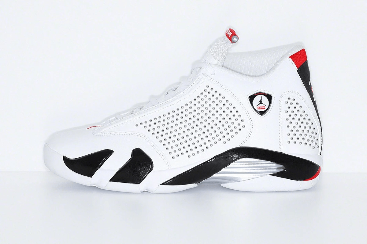 Λευκό αθλητικό παπούτσι Jordan XIV