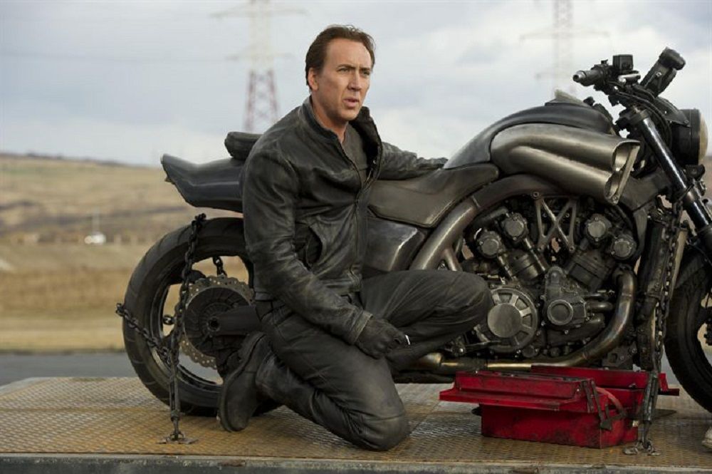 Ο ηθοποιός Nicolas Cage με την Yamaha Vmax